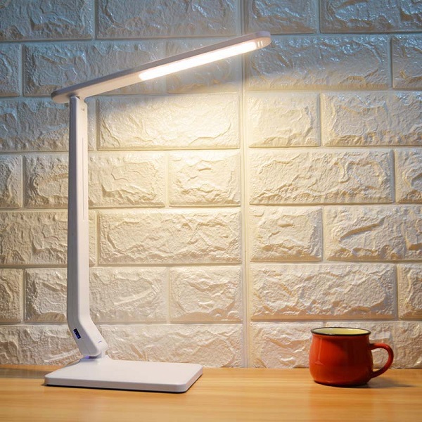 LED觸摸調(diào)光調(diào)色護(hù)眼書(shū)桌學(xué)生宿舍充電學(xué)習(xí)兒童臥室床頭臺(tái)燈定制LOGO
